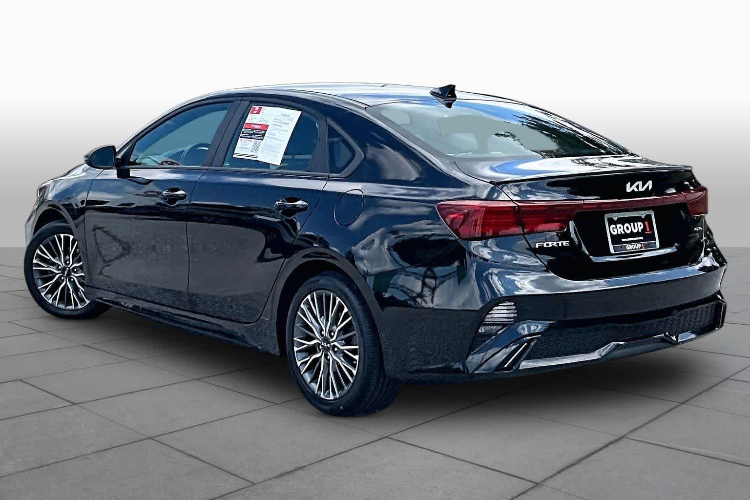 Used 2023 Aurora Black Kia GT-Line image 12