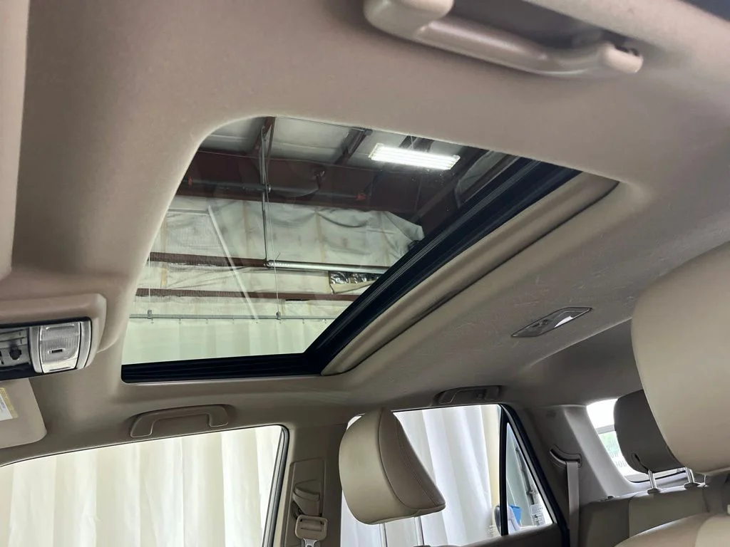 Used 2018 White Toyota SR5 Premium image 3