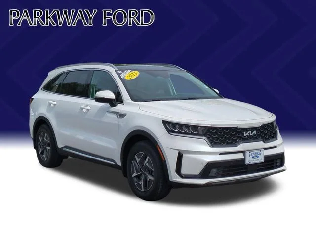 Used 2022 White Kia EX image 7