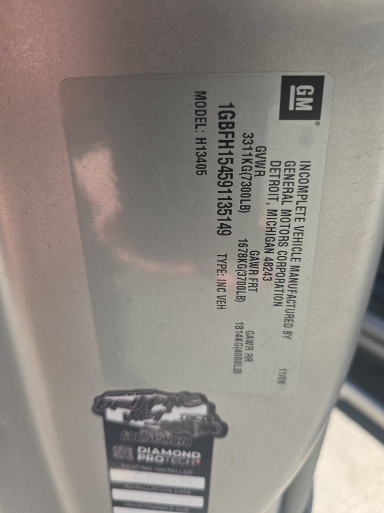 Used 2009 Silver Chevrolet Upfitter image 25