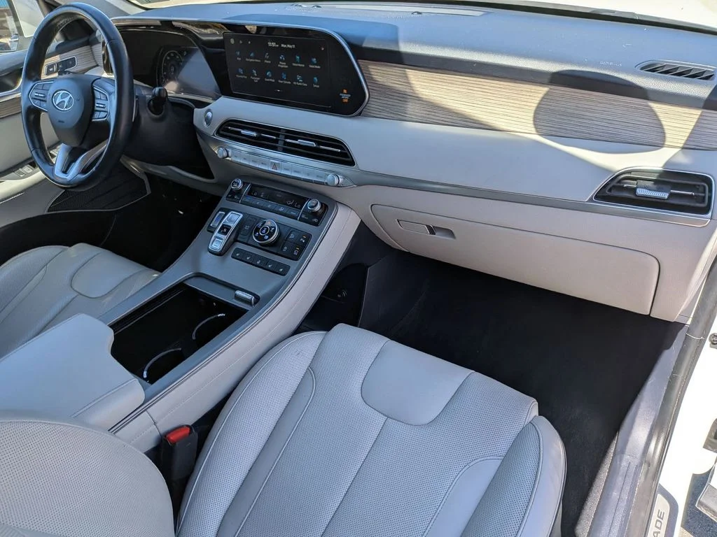 Used 2022 White Hyundai Limited image 34