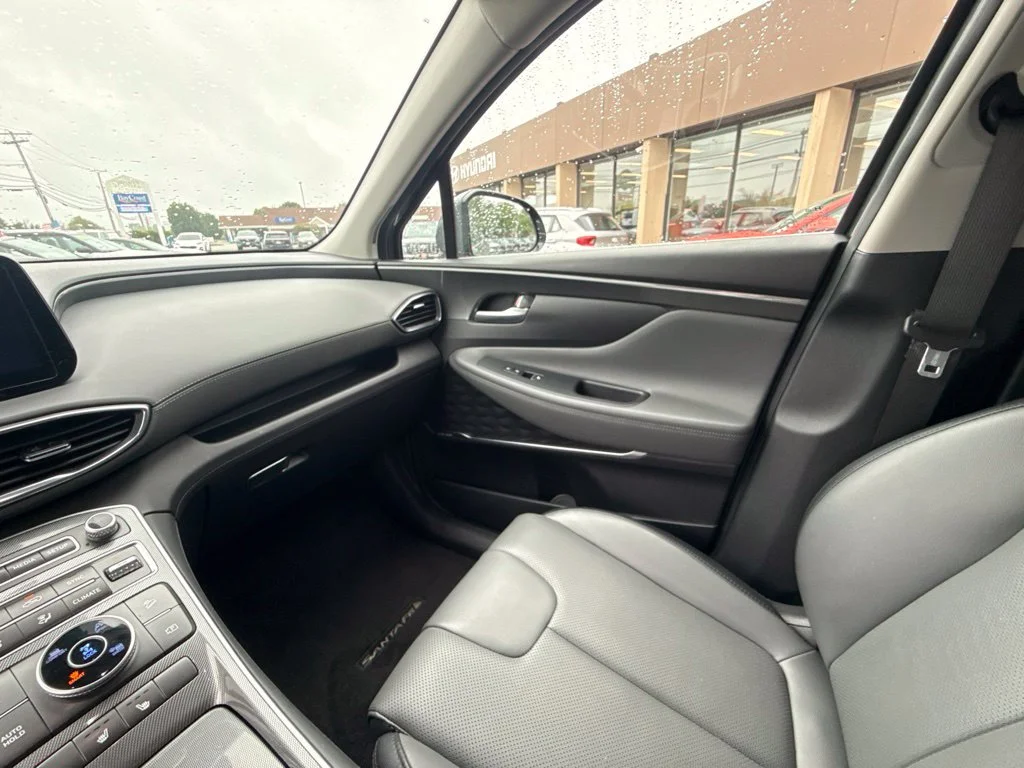 Used 2023 Gray Hyundai SEL image 25