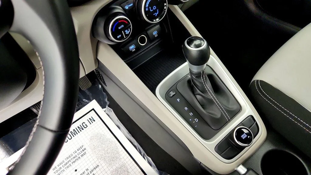 Used 2025 Ecotronic Gray Hyundai SEL IVT image 17