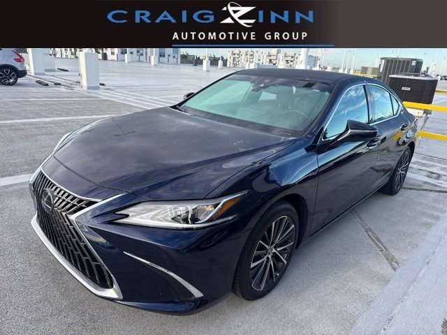 Used 2025  Lexus 350 image 1