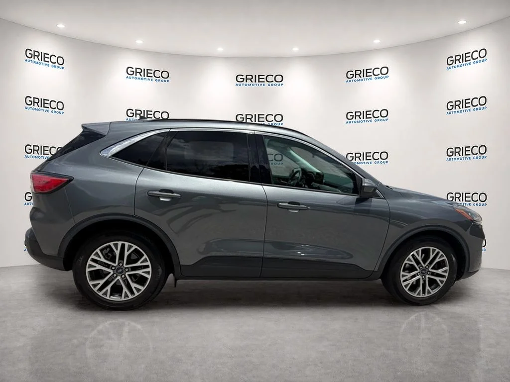 Used 2022 Gray Ford SEL image 8