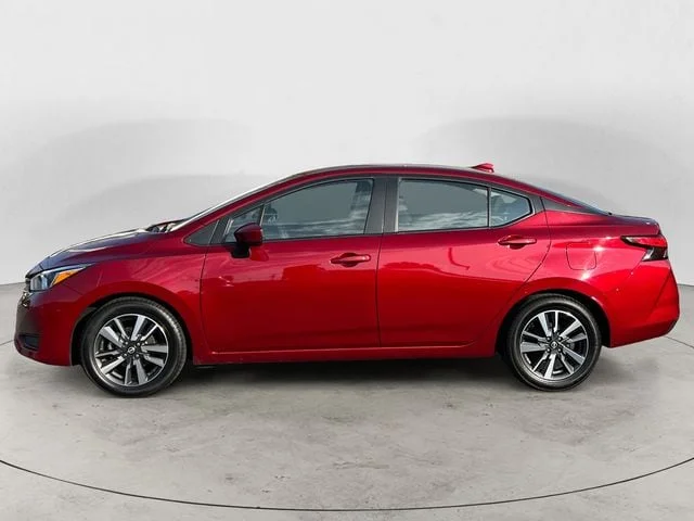 Used 2024 Scarlet Nissan 1.6 SV image 2