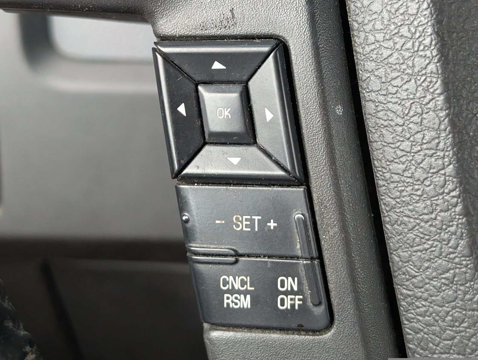 Used 2014 Ingot Silver Ford XLT image 22