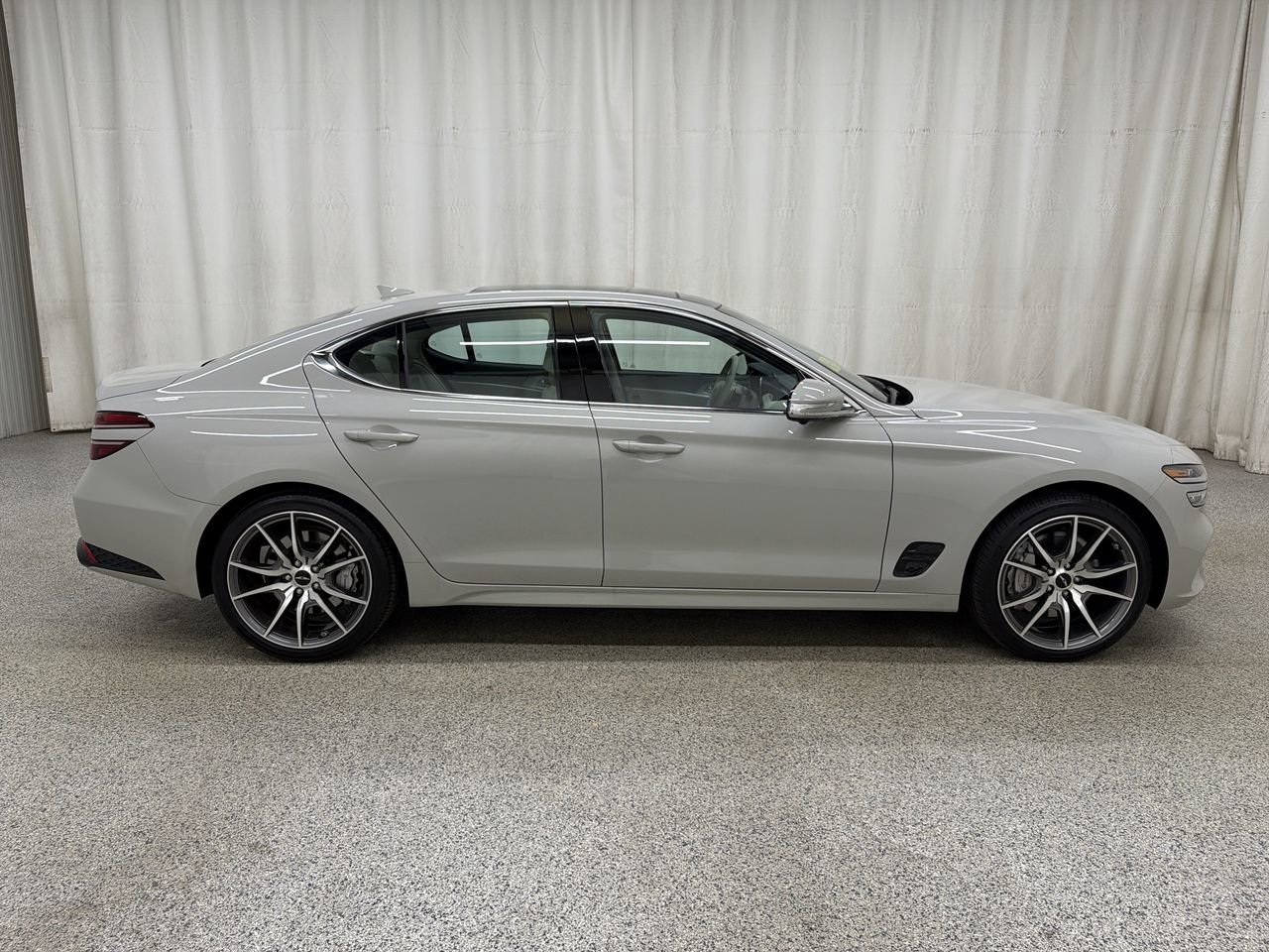 2026 GENESIS G70 Prestige - Photo 5