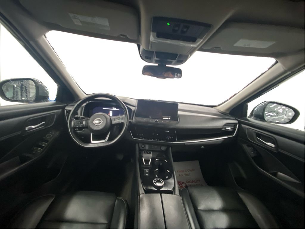 Used 2024 Gray Nissan SL image 13