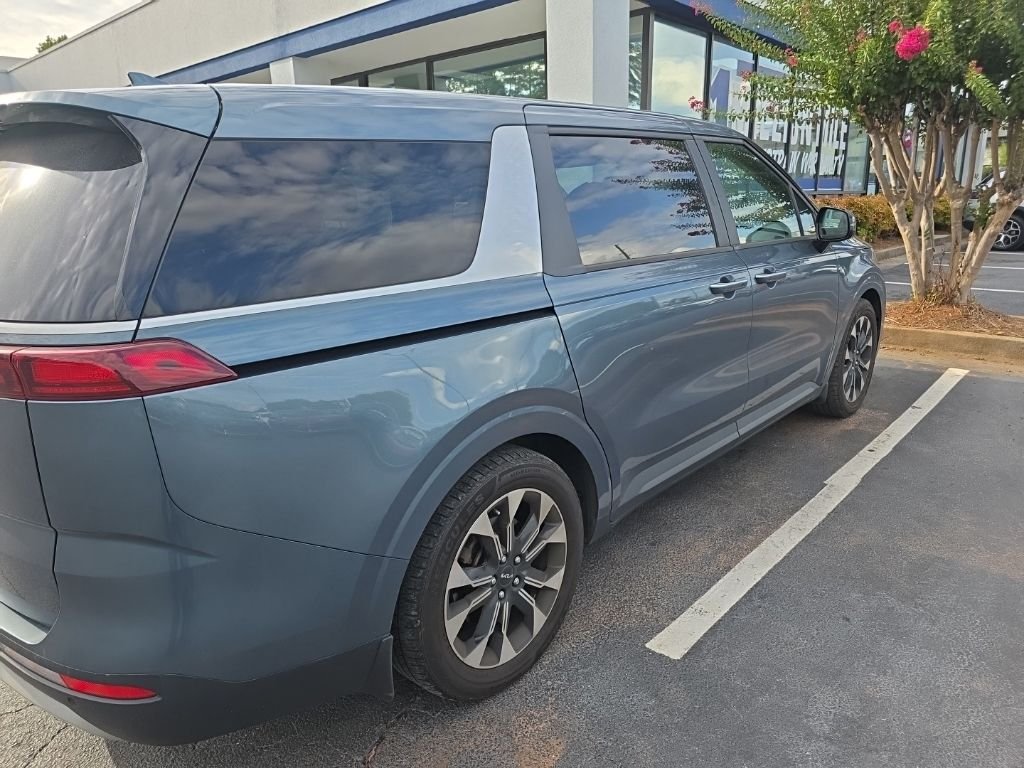 Used 2022 Blue Kia EX image 3