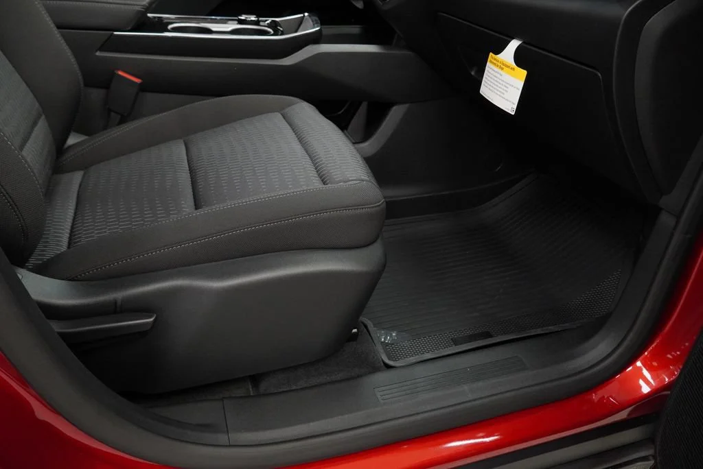 2027 Chevrolet Equinox LT - Photo 30