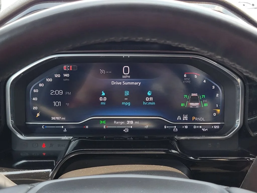 Used 2025 Summit White Chevrolet LT image 32