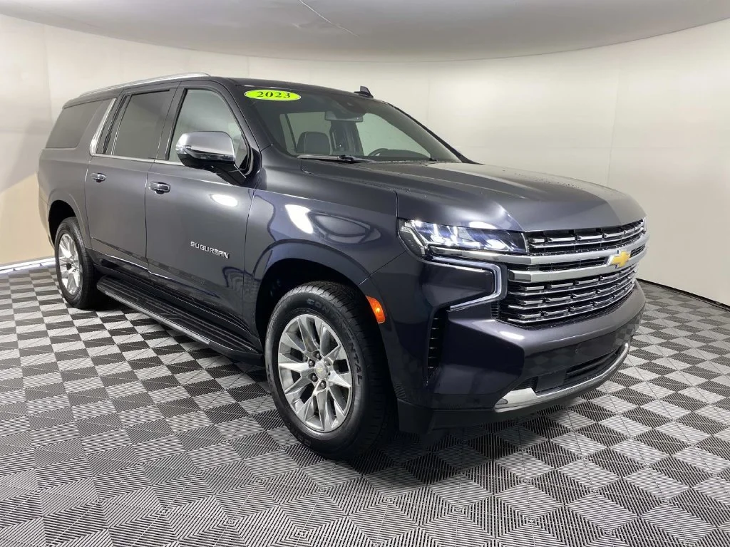 Used 2023 Ash Chevrolet Premier image 1