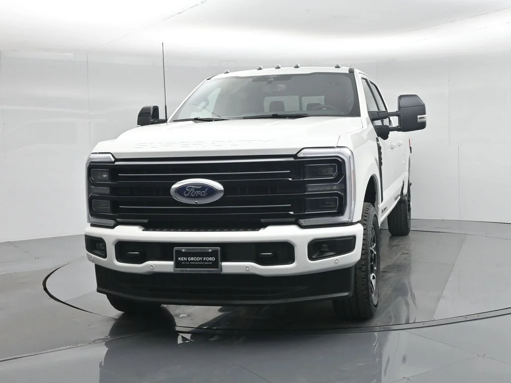 New 2026 Star White Metallic Tri-Coat Ford Platinum image 58