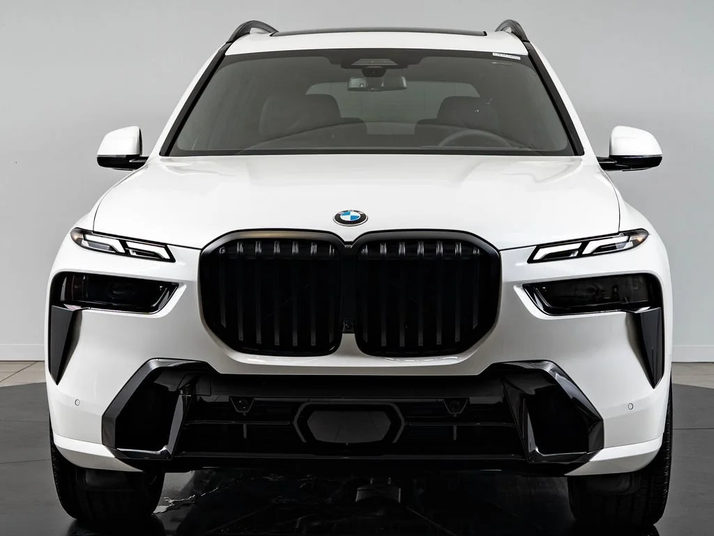 New 2027 White Metallic BMW xDrive40i image 2