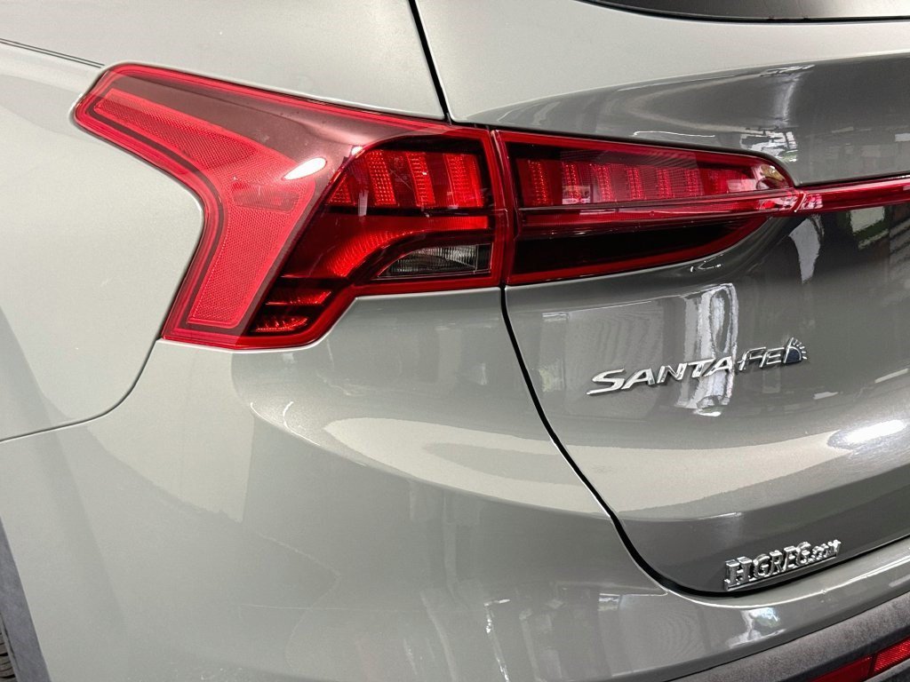 Used 2022 Hampton Gray Hyundai SEL image 32