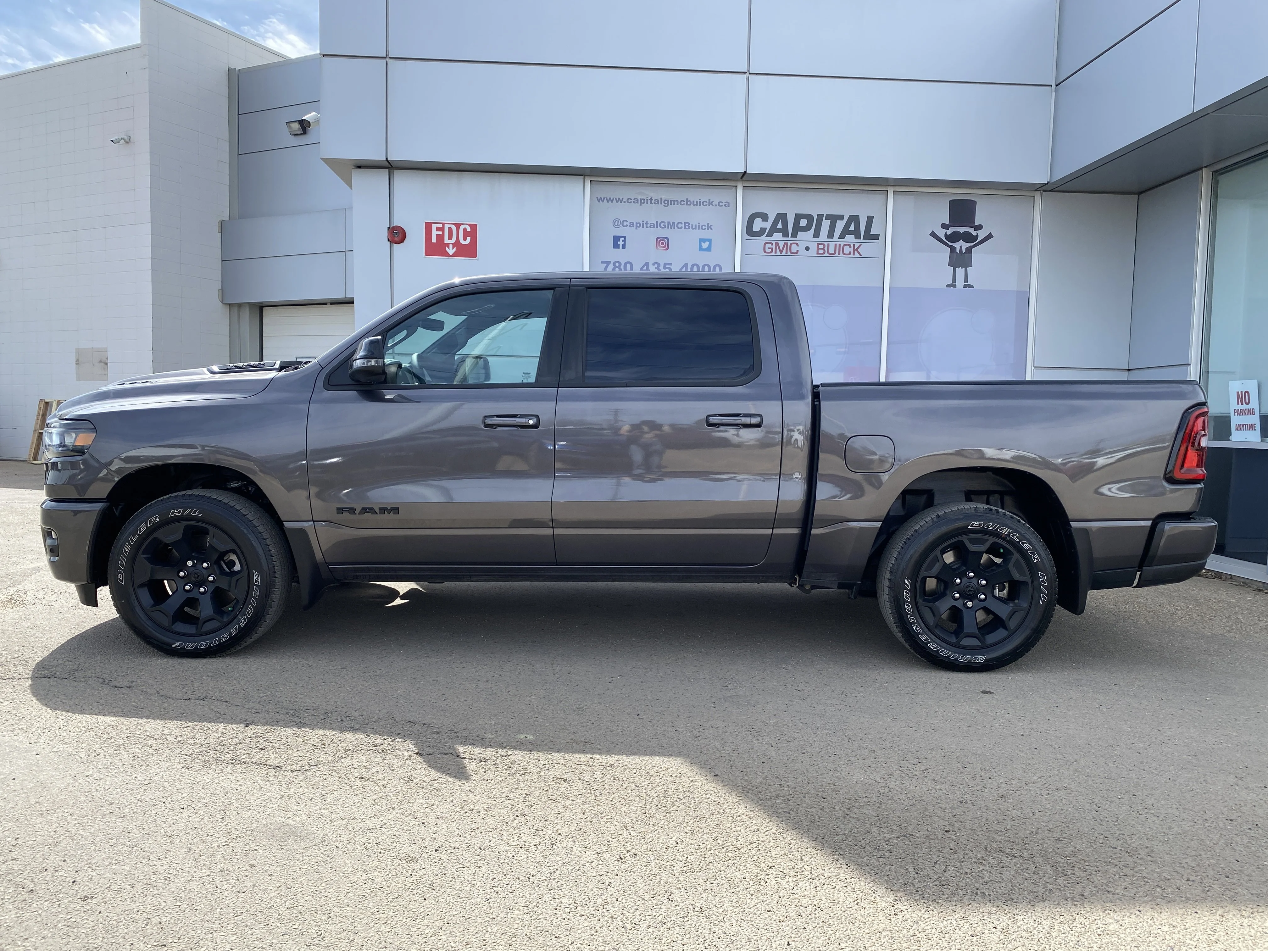 Certified Used 2026 Gray Ram Sport * REMOTE STARTER * HEATED SEATS * BIG SCREEN * image 2