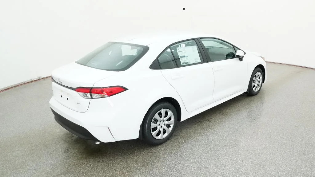 New 2026 Ice Cap Toyota LE image 18