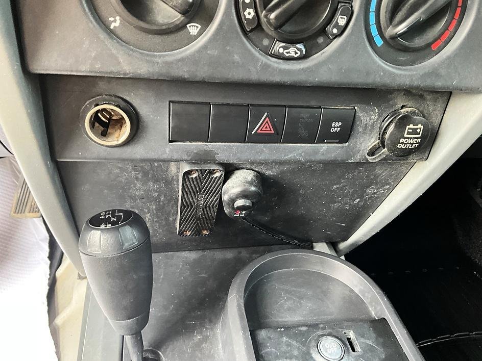 Used 2007 Silver Jeep Unlimited X image 19