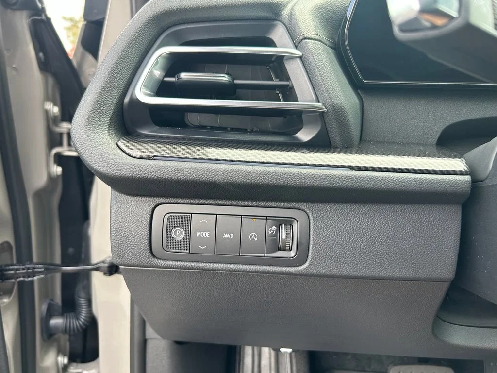 2027 Chevrolet Traverse Z71 - Photo 19