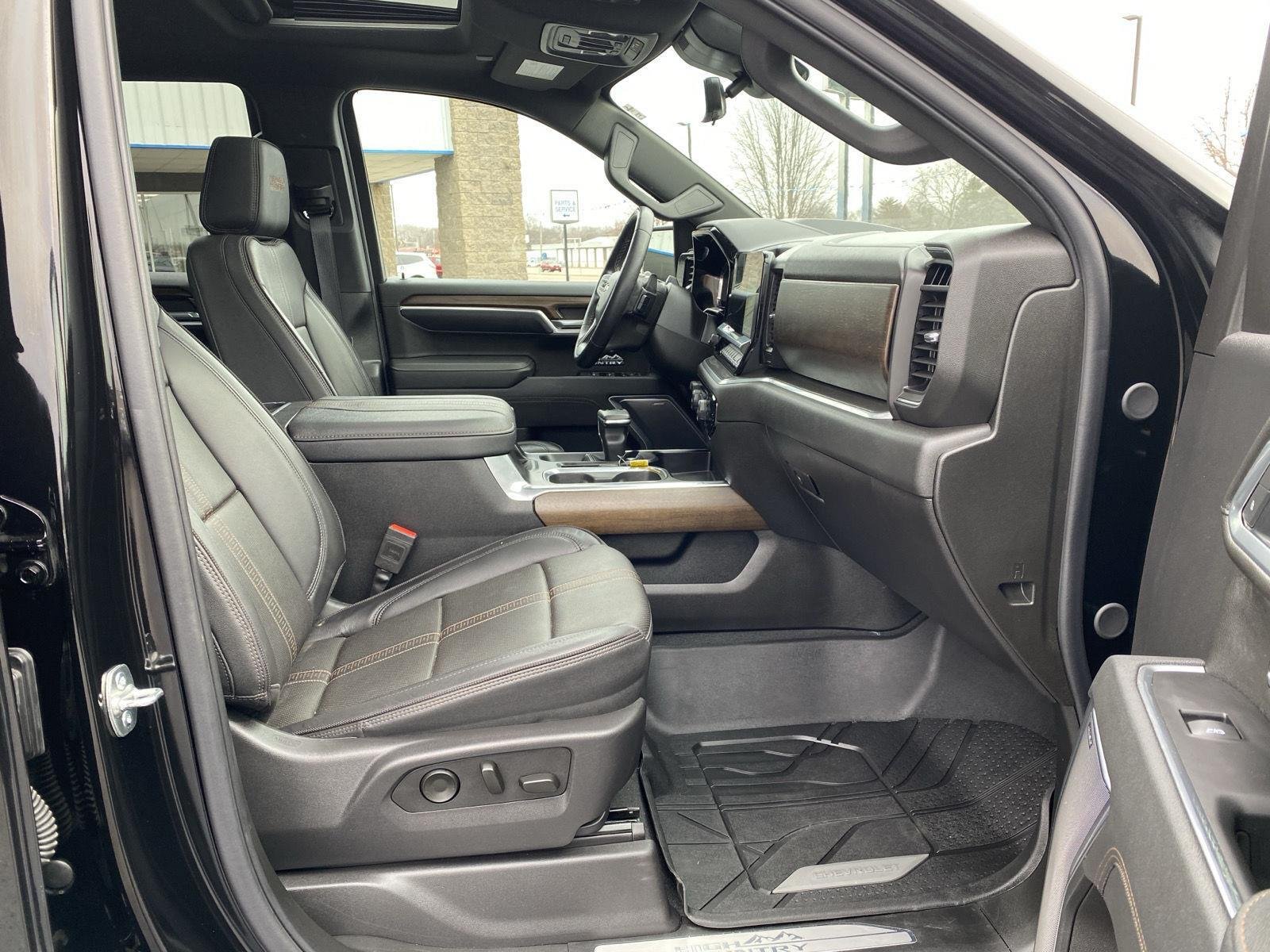 2025 Chevrolet Silverado 1500 High Country - Photo 30