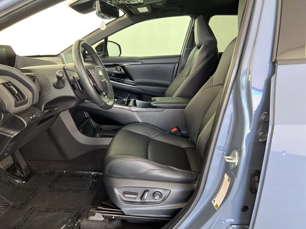 Certified Used 2023 Gray Subaru Touring image 12