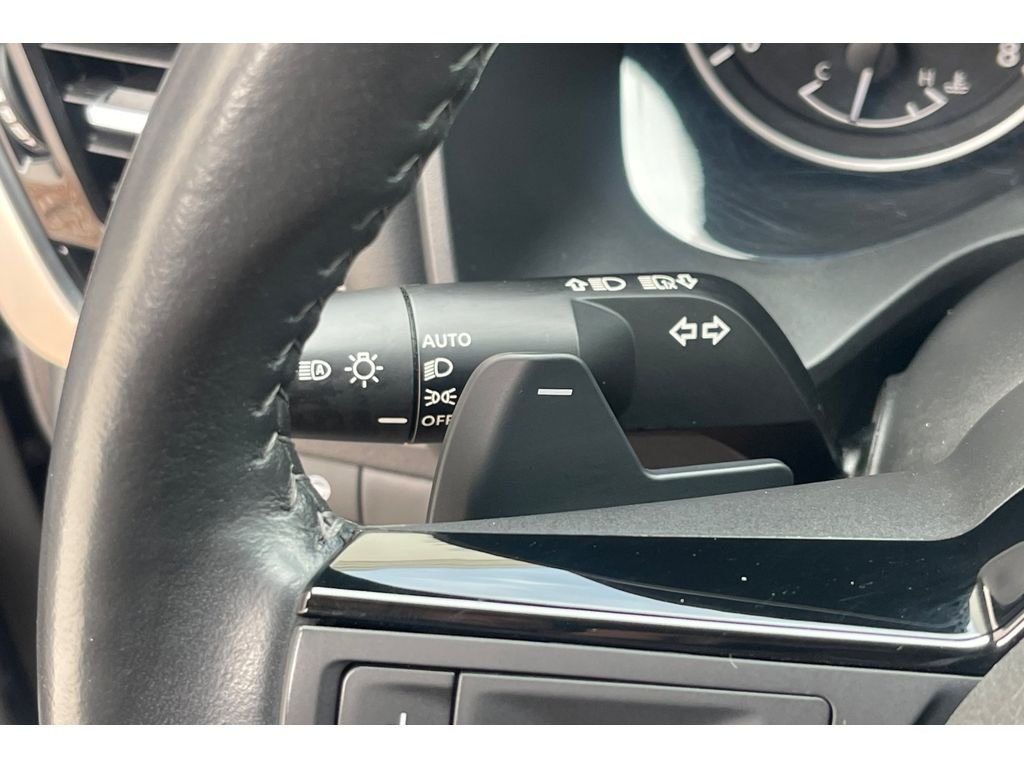 Used 2023 Caspian Blue Metallic Nissan SL image 36