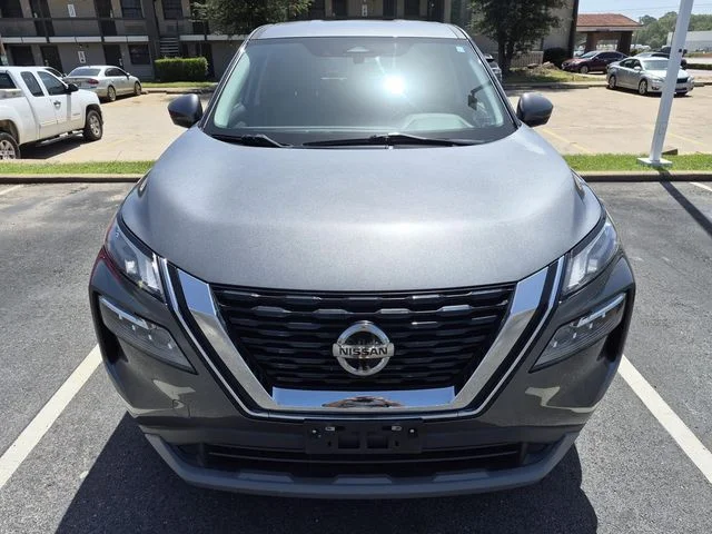 Used 2021 Gun Metallic Nissan SV image 2