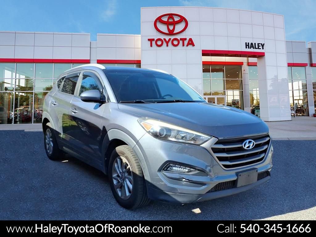 2016 Hyundai Tucson SE