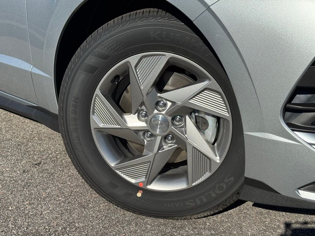 Used 2026 Silver Hyundai SE image 4