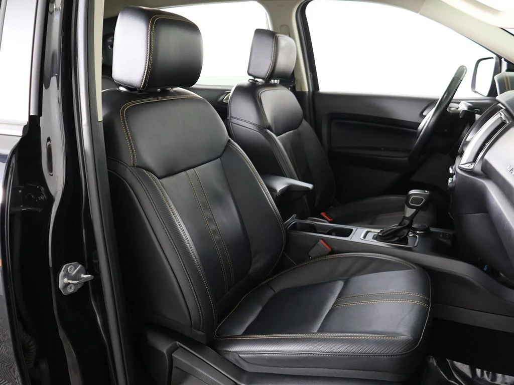 Used 2022 Shadow Black Ford Lariat image 33