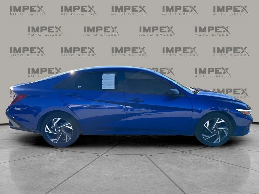 Used 2025 Blue Hyundai SEL Sport image 6