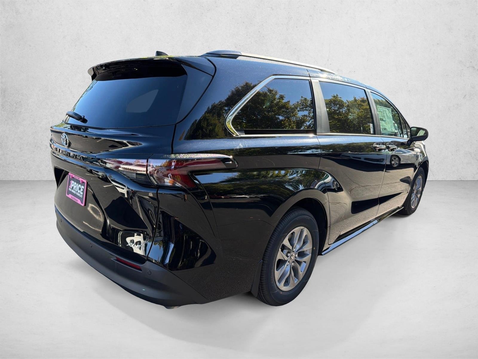 New 2026 Midnight Black Metallic Toyota XLE image 3
