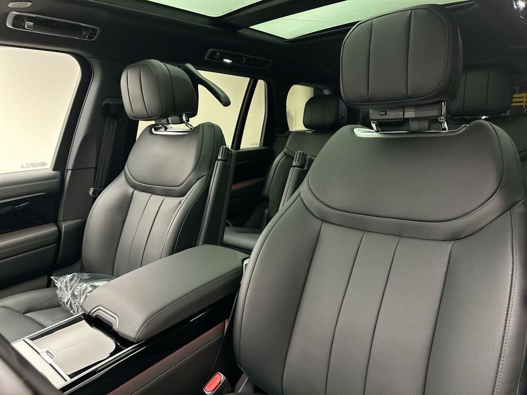 New 2026 Charente Grey Prem Met Land Rover SE image 10