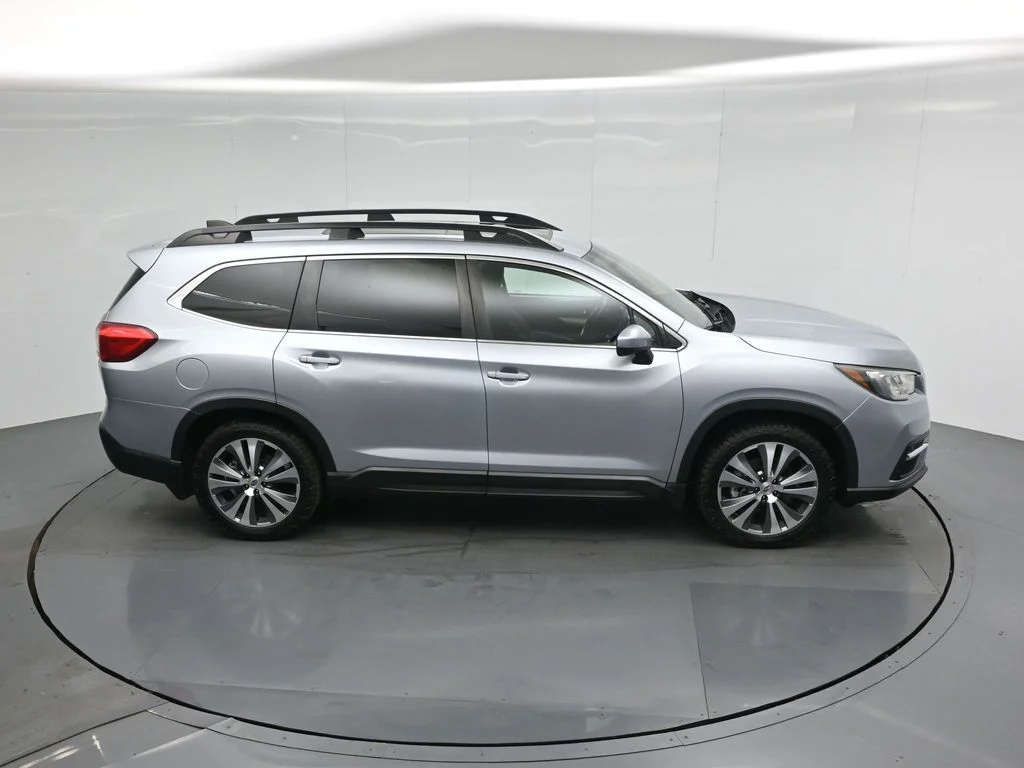 Used 2019 Silver Subaru Premium image 35