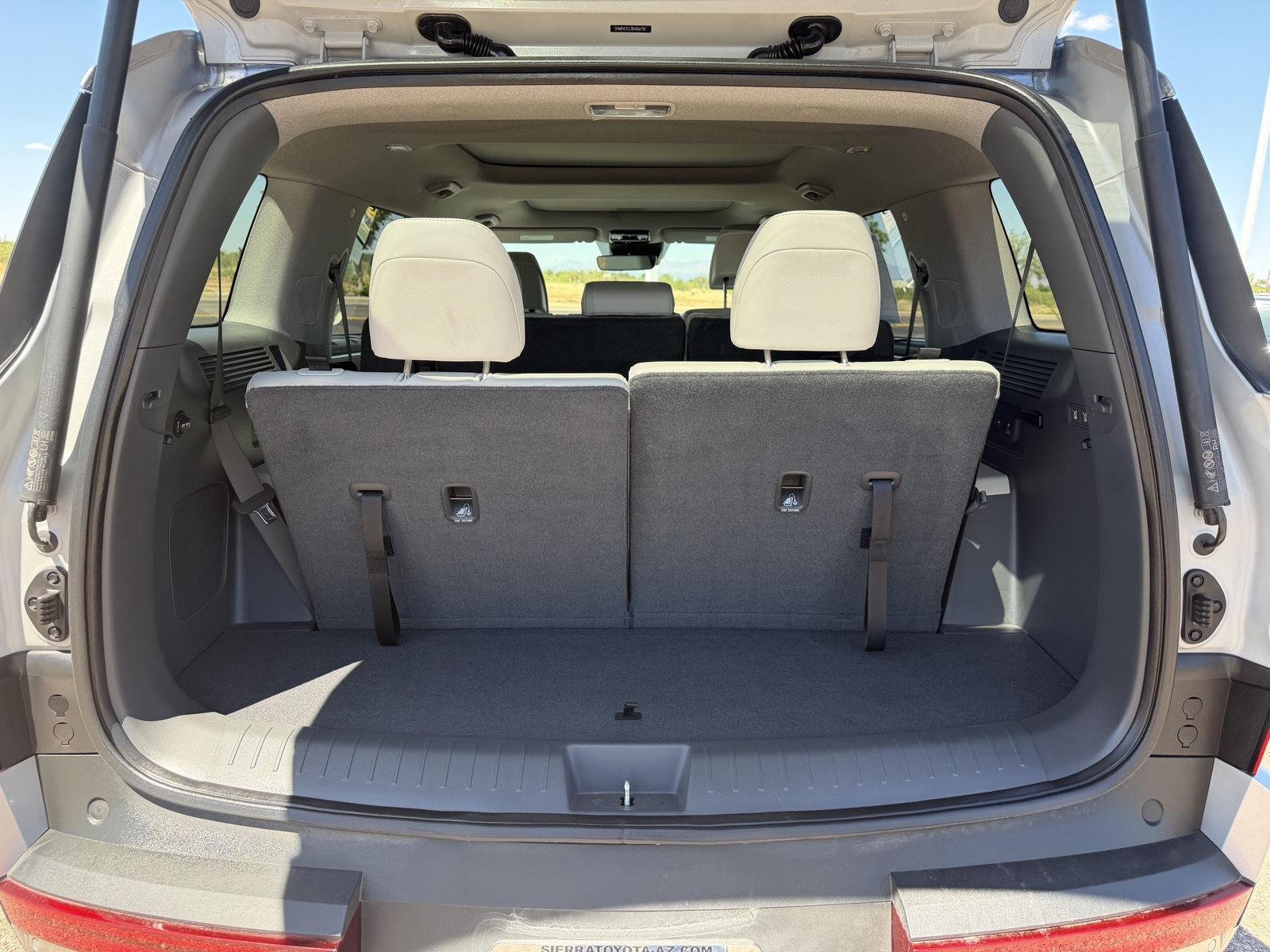 Used 2024 Shimmering Silver Hyundai Limited image 5