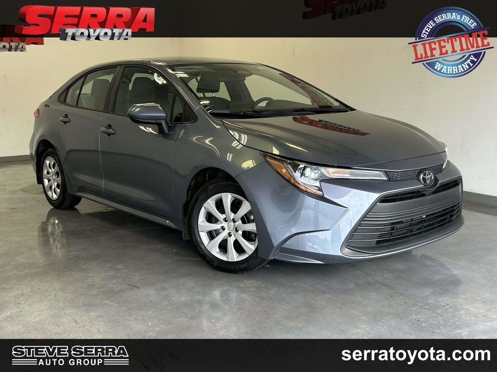 2025 Toyota Corolla LE CVT's photo
