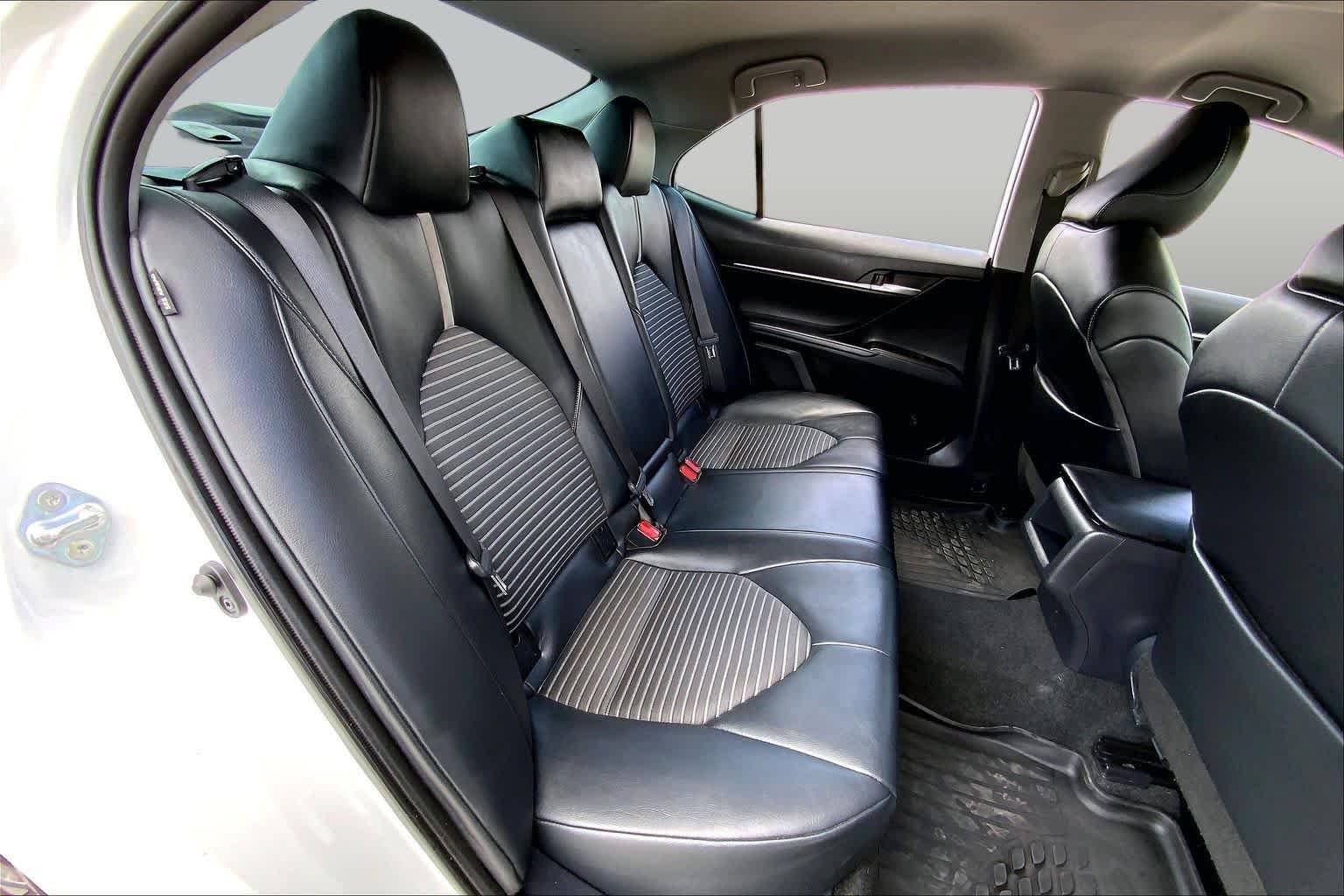 Used 2023 Ice Cap Toyota SE image 19