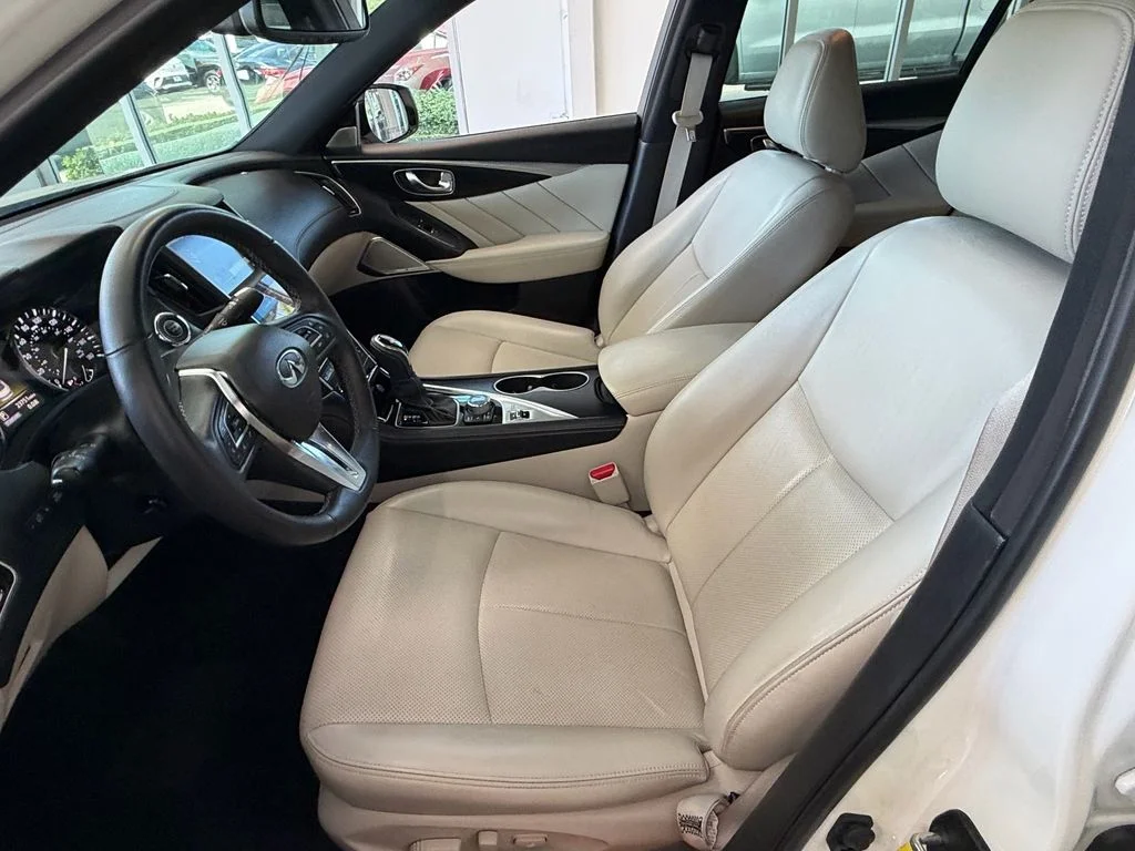 Used 2023 White INFINITI SENSORY image 9
