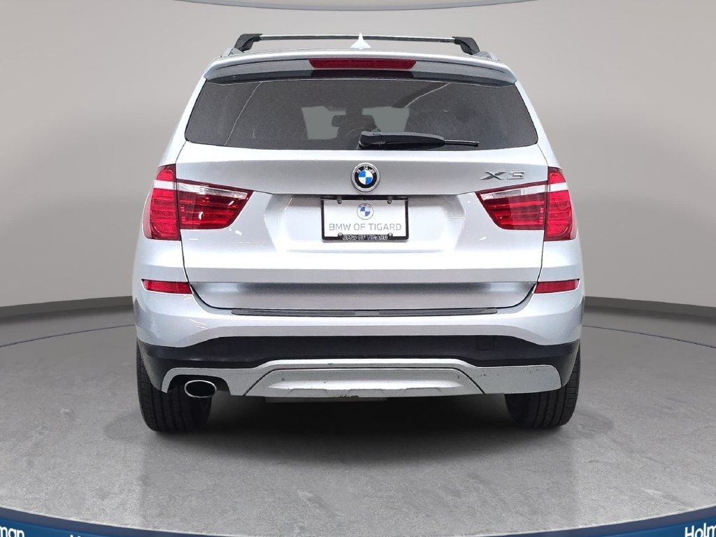 Used 2016 Glacier Silver Metallic BMW xDrive28d image 7