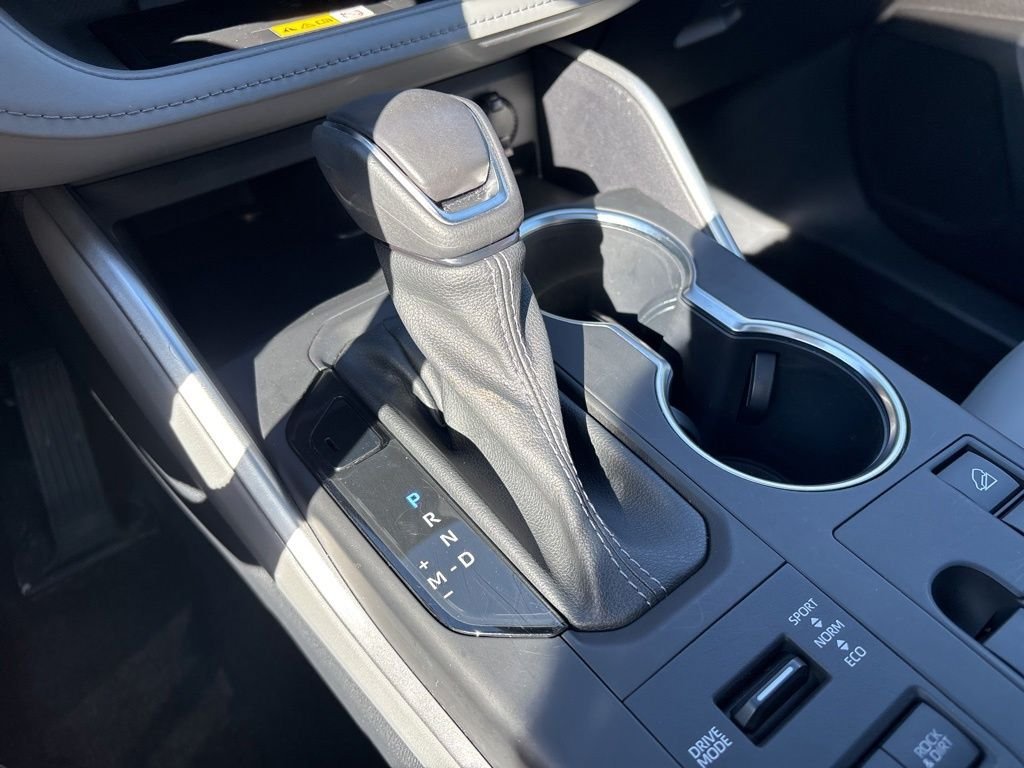 Used 2023 Silver Toyota XLE image 31