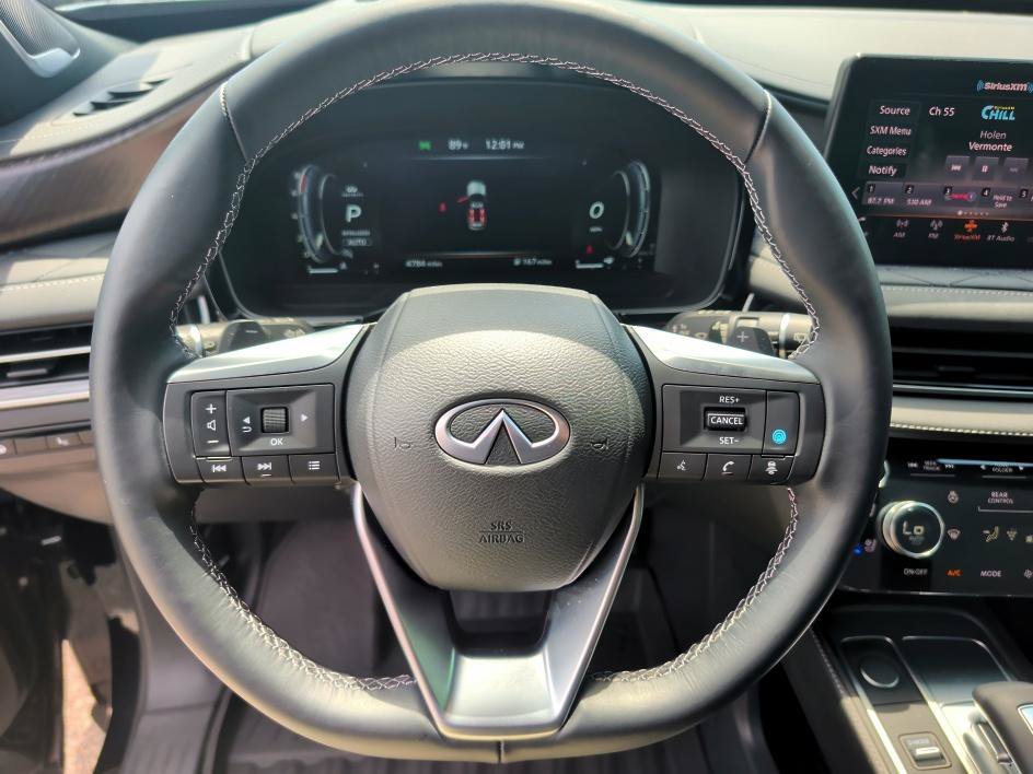 Certified Used 2025 Mineral Black INFINITI AUTOGRAPH image 18