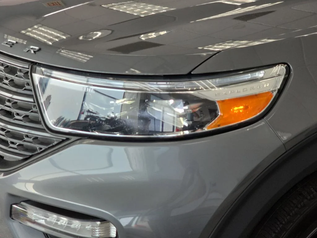 Certified Used 2023 Carbonized Gray Metallic Ford XLT image 29