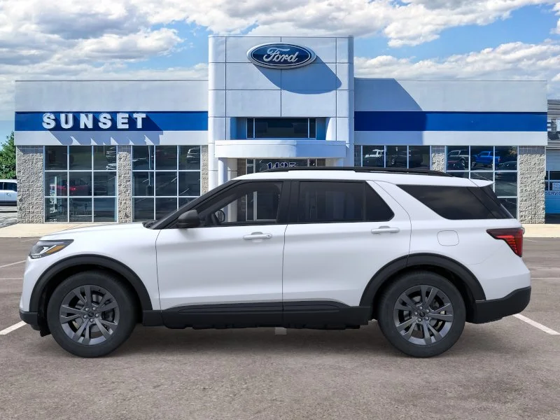 New 2026 Star White Metallic Tri-Coat Ford Active™ image 3
