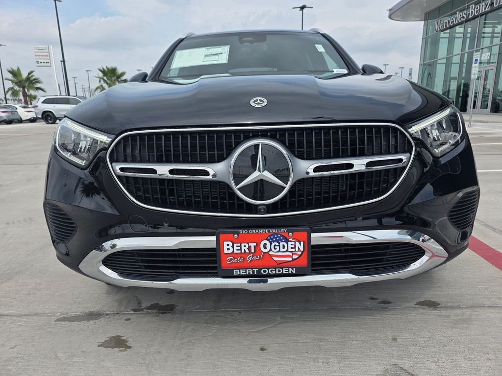 New 2026 Black Mercedes-Benz GLC 300 image 2