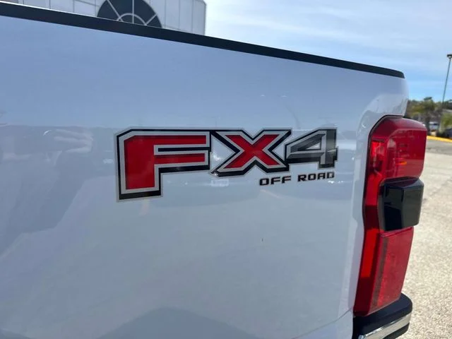 2026 Ford F-250 Super Duty XLT - Photo 17