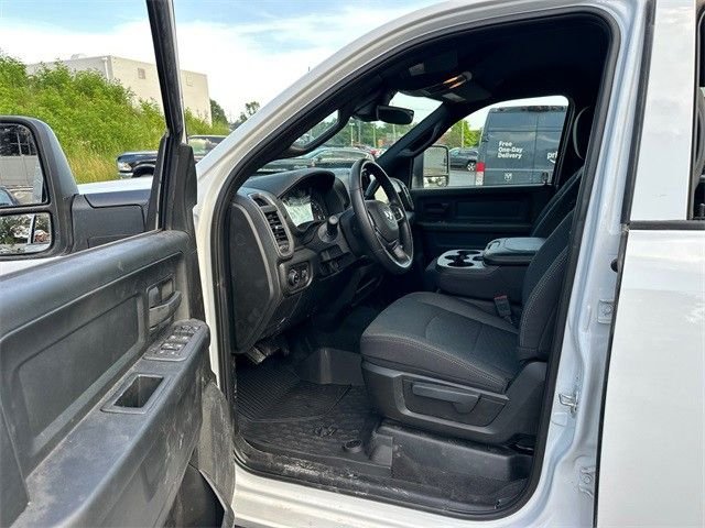 2025 RAM 2500 Tradesman - Photo 36