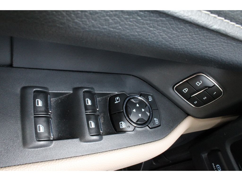 Used 2024 Oxford White Ford Limited image 4
