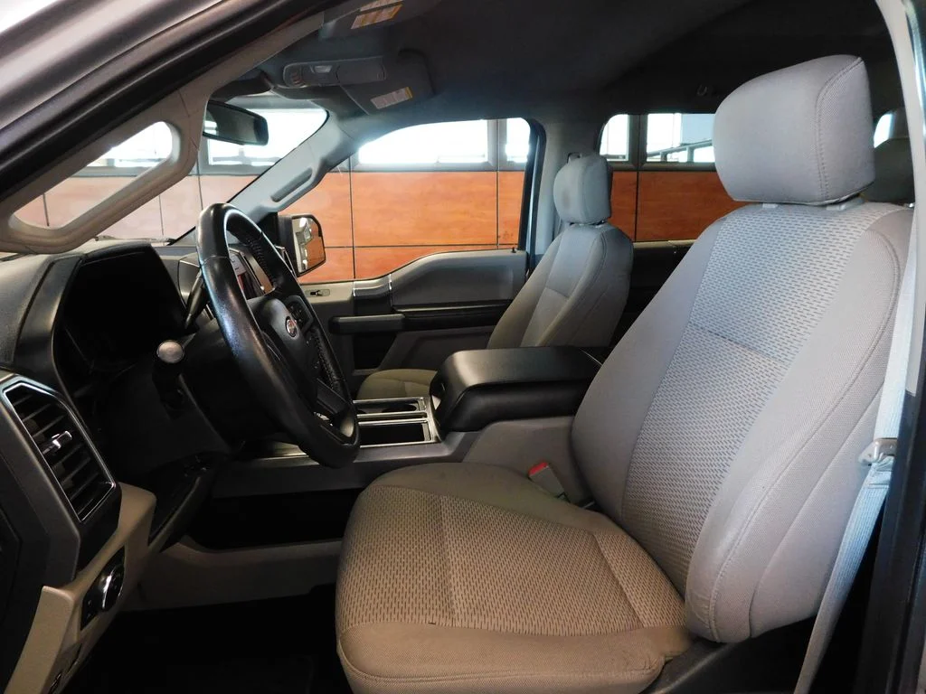 Used 2020 Iconic Silver Metallic Ford XLT image 15