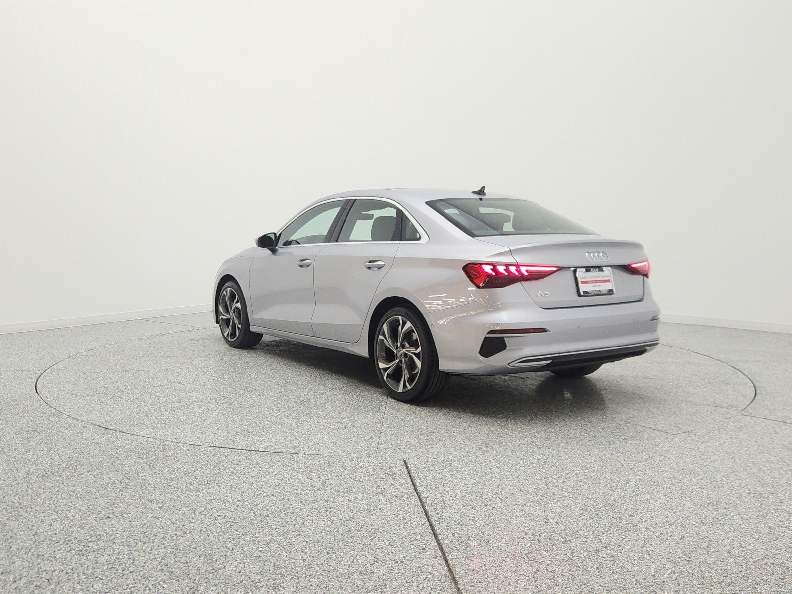 Used 2022 Florett Silver Metallic Audi Premium Plus 40 TFSI image 7